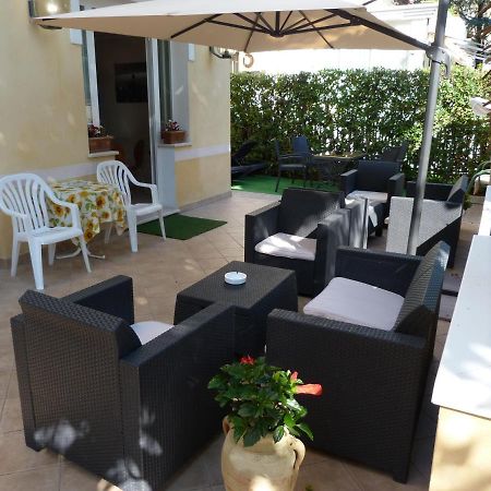 Hotel Monti Riccione Dış mekan fotoğraf