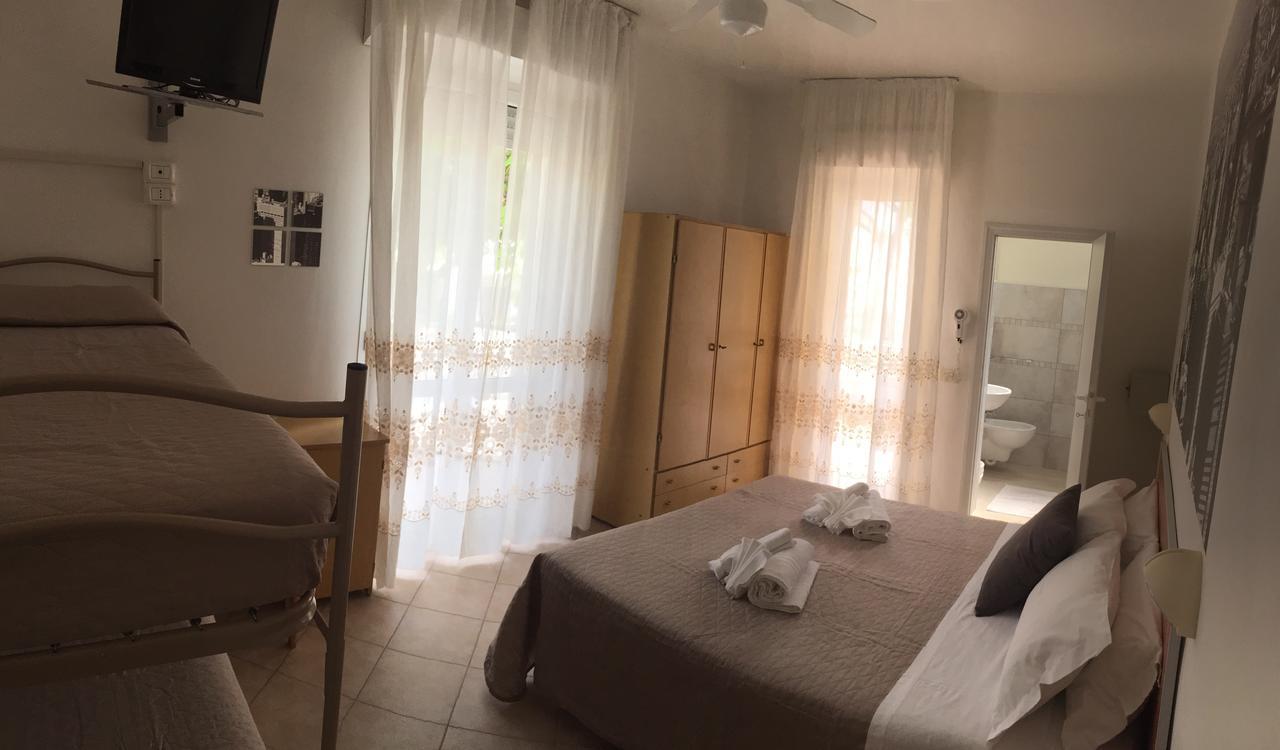 Hotel Monti Riccione Dış mekan fotoğraf