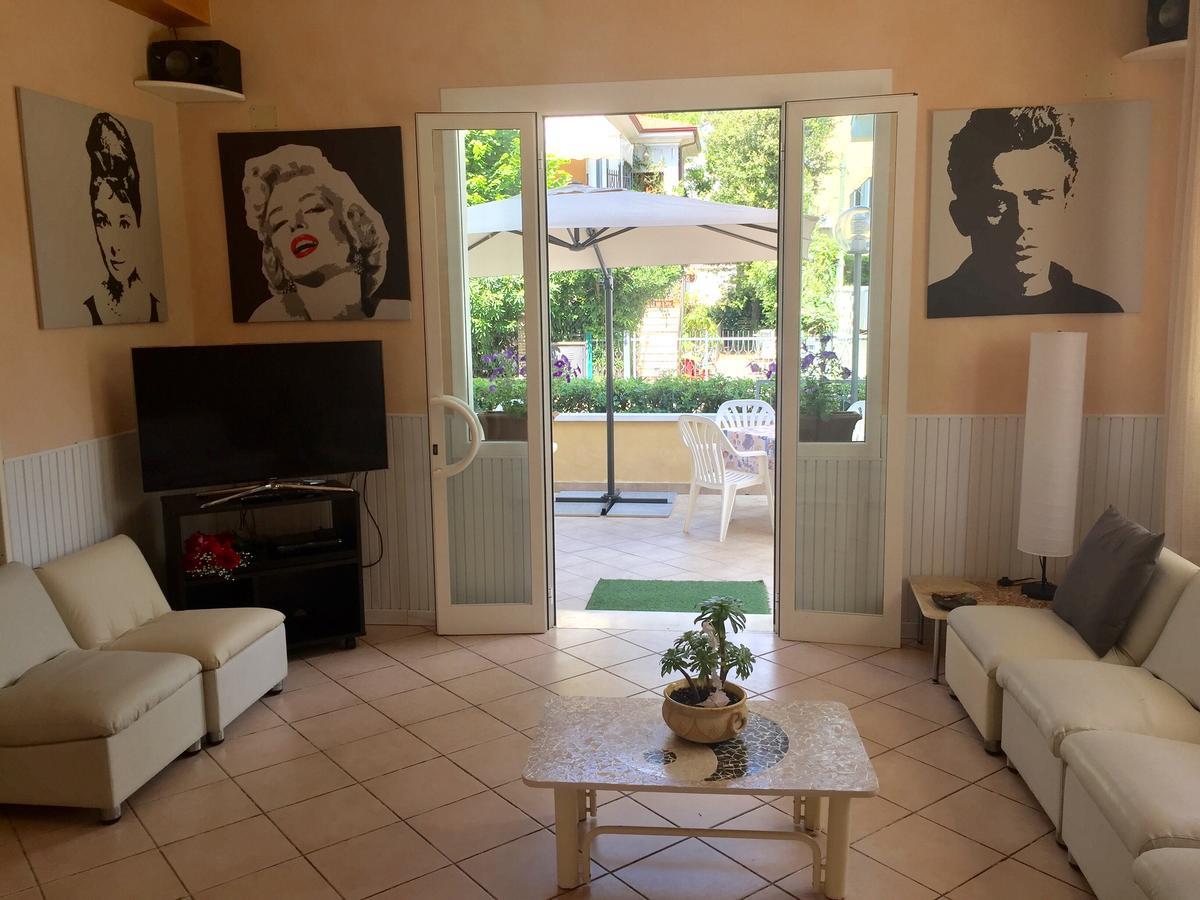 Hotel Monti Riccione Dış mekan fotoğraf