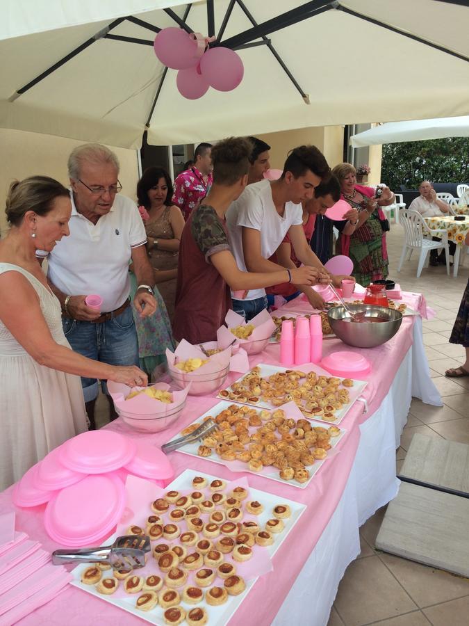 Hotel Monti Riccione Dış mekan fotoğraf