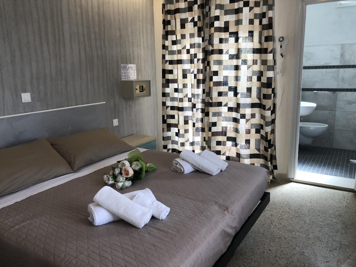 Hotel Monti Riccione Dış mekan fotoğraf