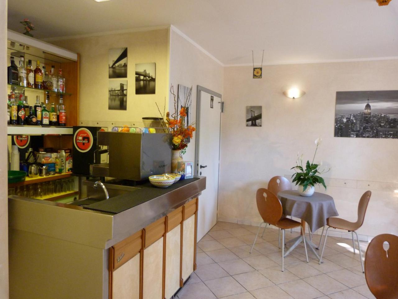 Hotel Monti Riccione Dış mekan fotoğraf