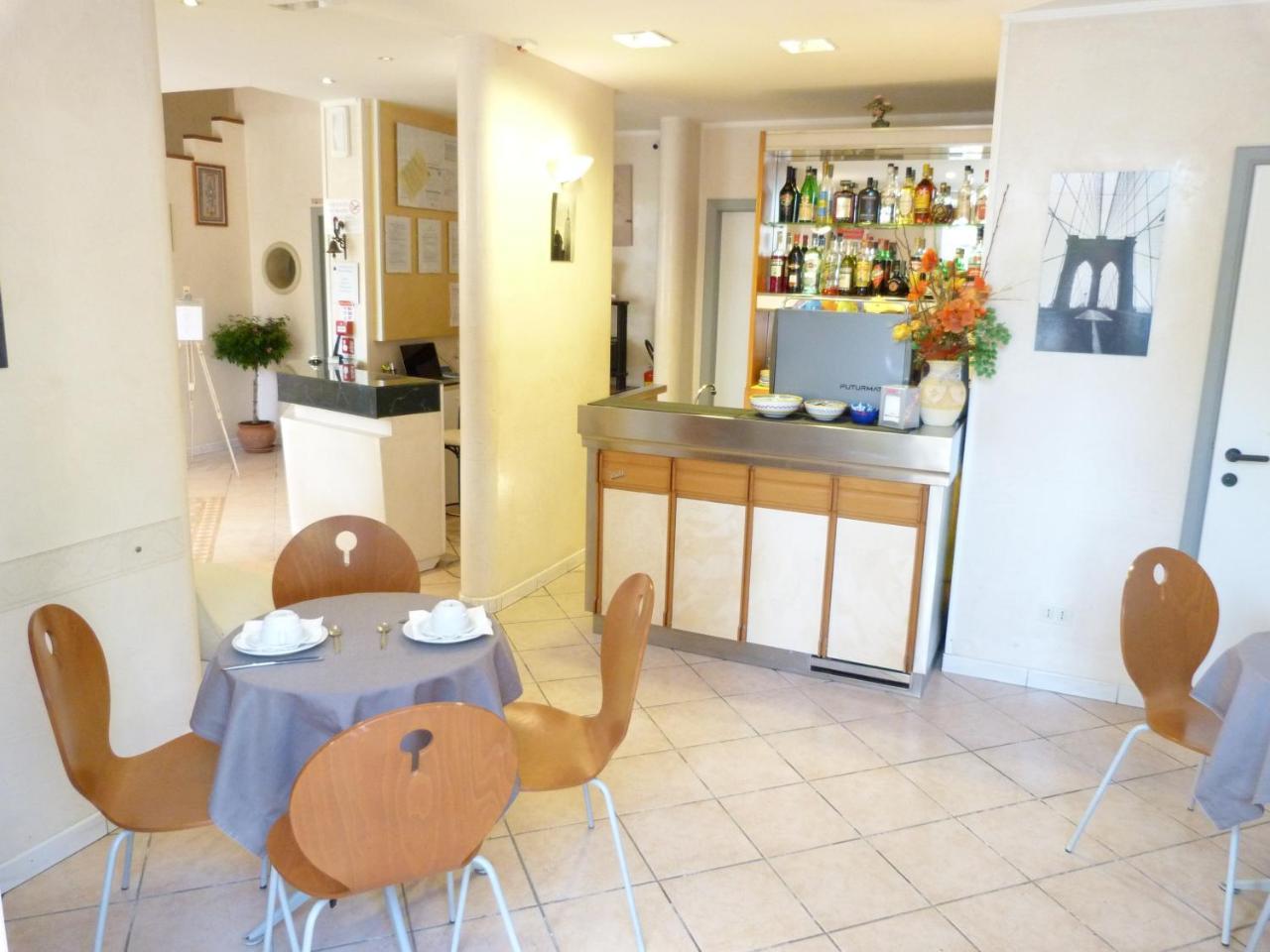 Hotel Monti Riccione Dış mekan fotoğraf