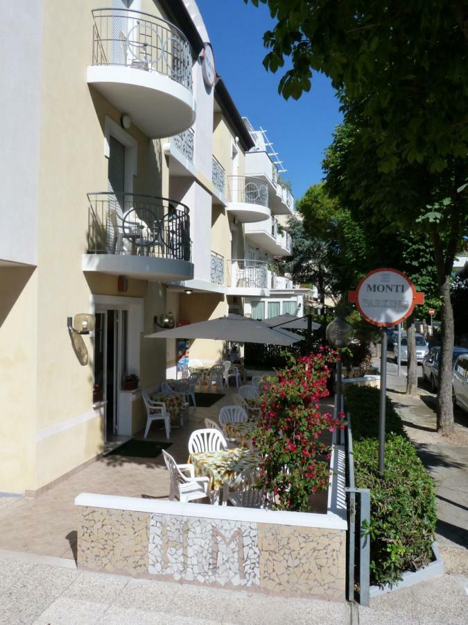 Hotel Monti Riccione Dış mekan fotoğraf